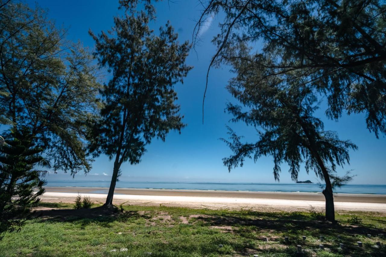 Seapine Beach Golf And Resort Hua Hin Ban Khao Takiap Eksteriør bilde