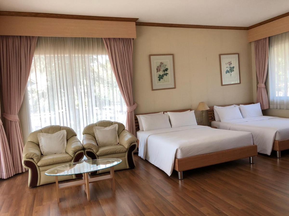 Seapine Beach Golf And Resort Hua Hin Ban Khao Takiap Eksteriør bilde
