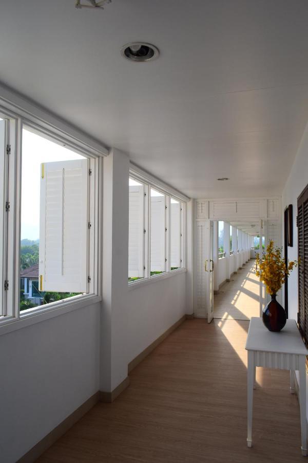 Seapine Beach Golf And Resort Hua Hin Ban Khao Takiap Eksteriør bilde