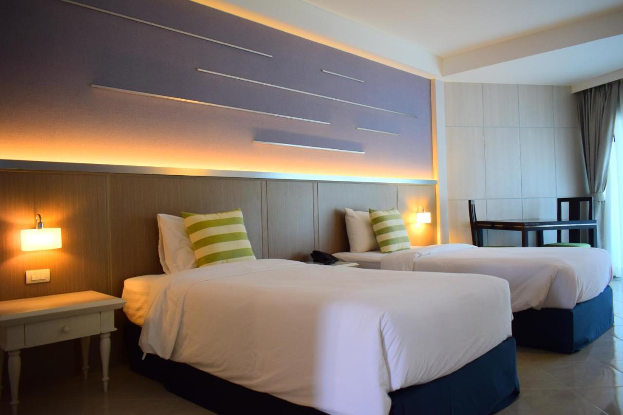 Seapine Beach Golf And Resort Hua Hin Ban Khao Takiap Eksteriør bilde