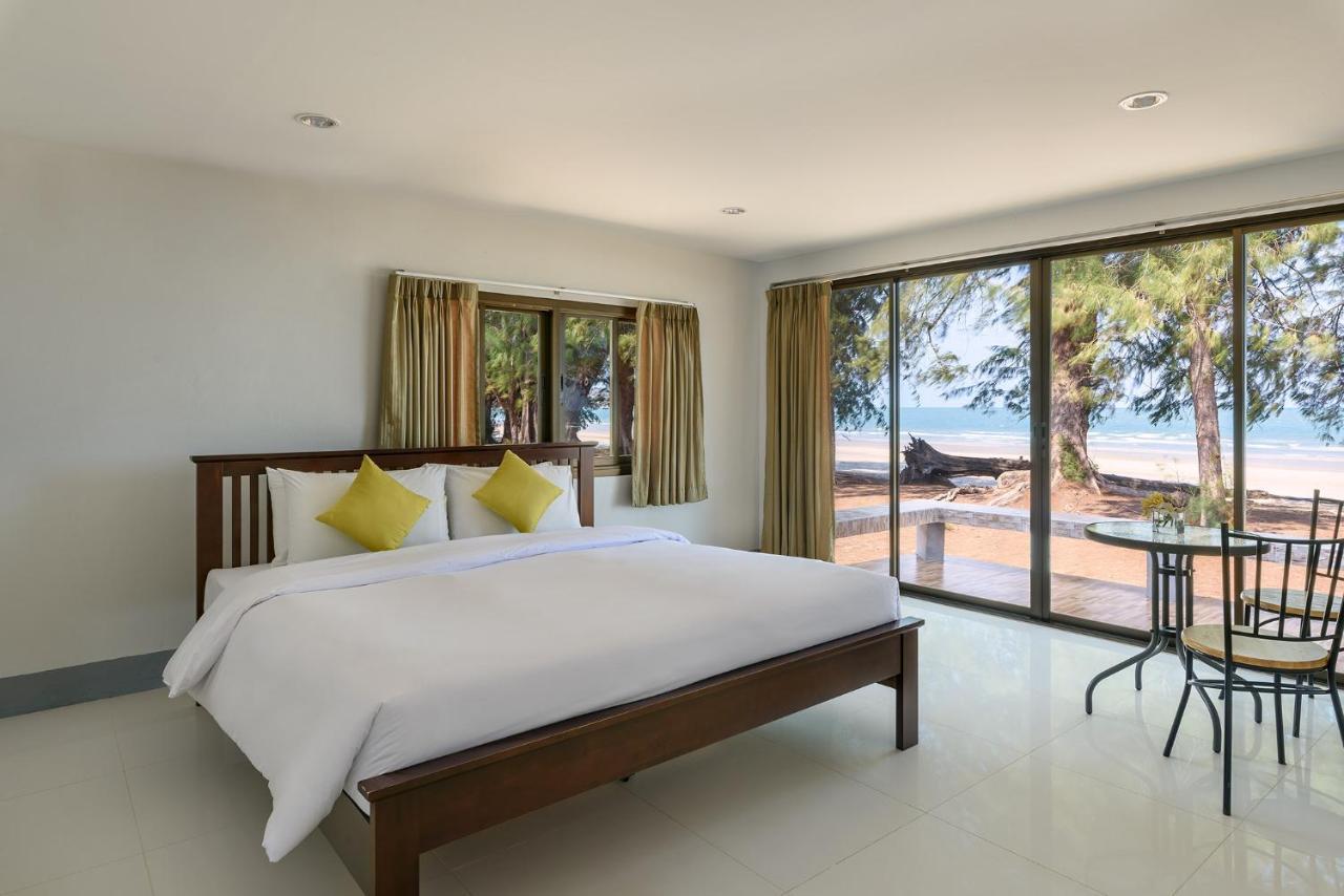 Seapine Beach Golf And Resort Hua Hin Ban Khao Takiap Eksteriør bilde